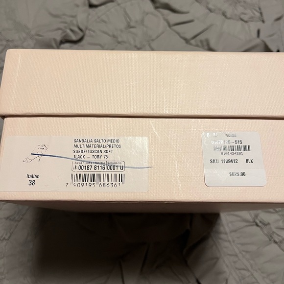 Alexandre Birman suede ankle bootie with 3-1/4 inch heel, size 38 - Picture 8 of 10